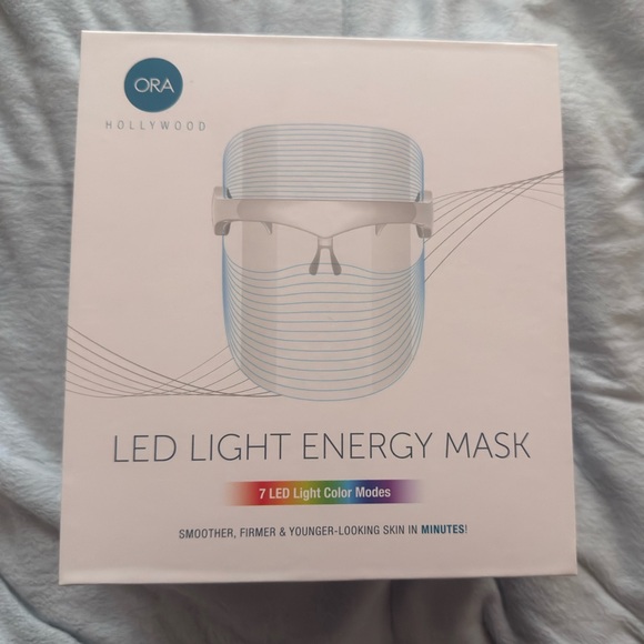 ORA LED Light Energy Mask - Picture 1 of 3